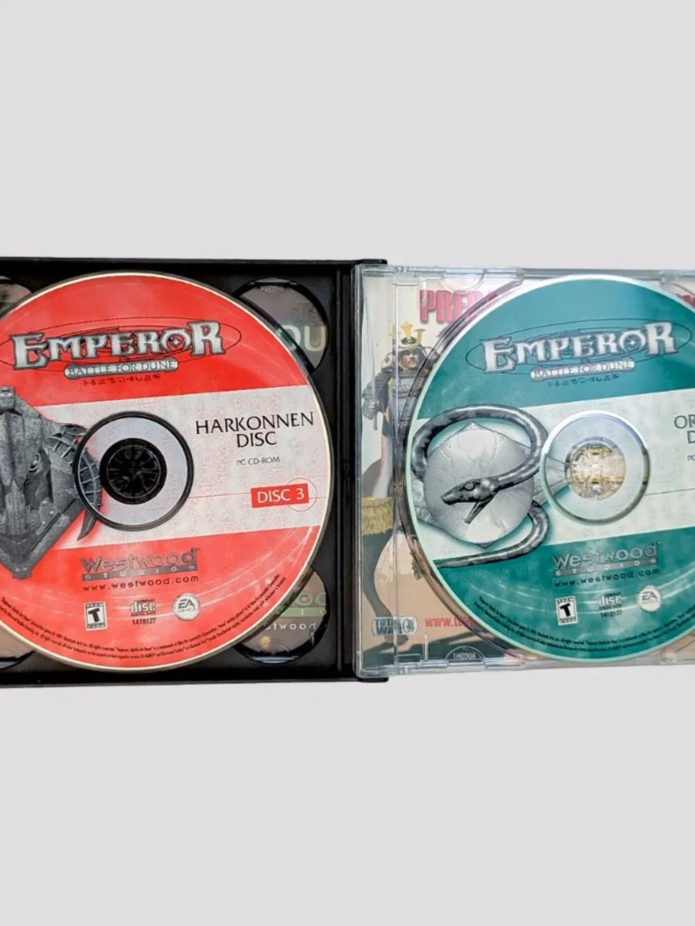 Emperor Battle for Dune PC CD Rom Computer Video Game 2001 Vintage Collectible